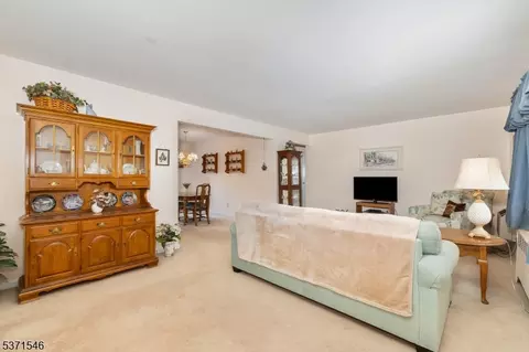 88 Troy Dr # D, Springfield, NJ 07081 photo 4