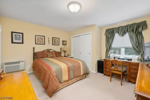 88 Troy Dr # D, Springfield, NJ 07081 photo 16