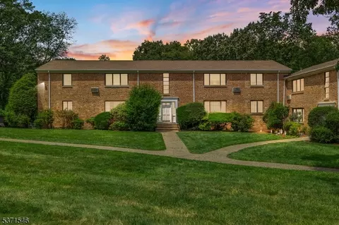 88 Troy Dr # D, Springfield, NJ 07081