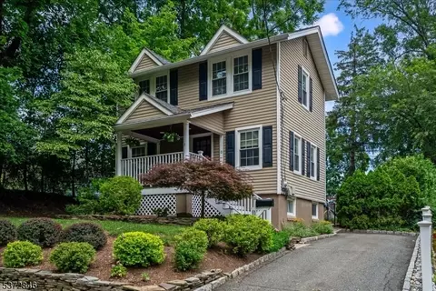 15 Florence Pl, Caldwell, NJ 07006