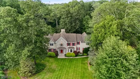 1 Mayfair Ln, Byram Twp, NJ 07821