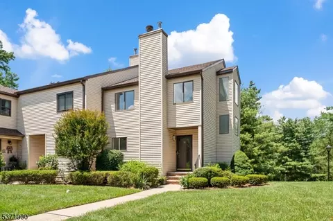 15 Cedar Ct, Flemington, NJ 08822
