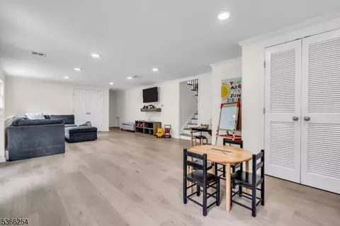 9 Spring Ln, Warren, NJ 07059 photo 15