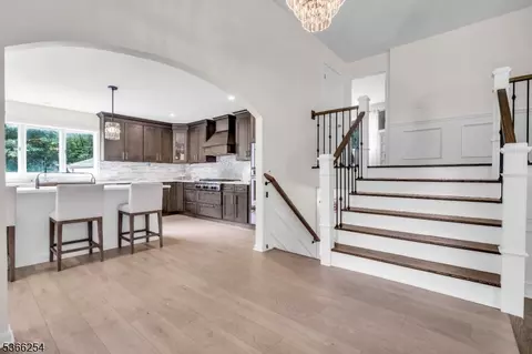 9 Spring Ln, Warren, NJ 07059 photo 4