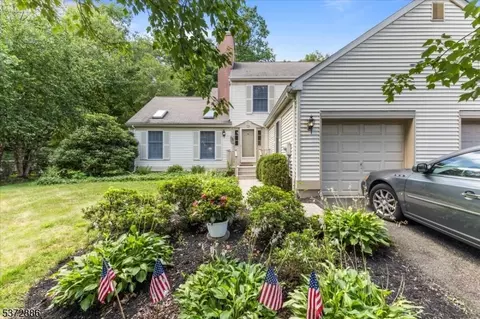 78 Commonwealth Dr, Basking Ridge, NJ 07920 photo 2