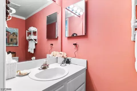 78 Commonwealth Dr, Basking Ridge, NJ 07920 photo 20