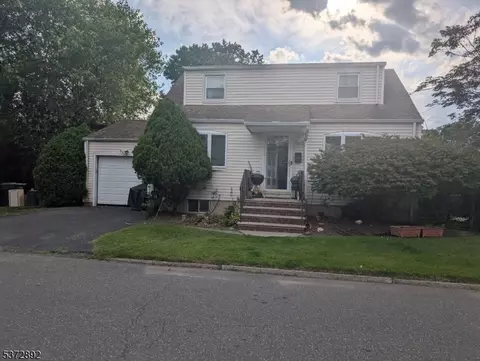 44 Bogert Pl, Bergenfield, NJ 07621