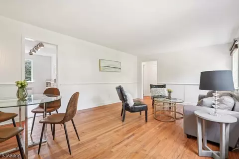 86 Troy Dr # D, Springfield, NJ 07081 photo 10