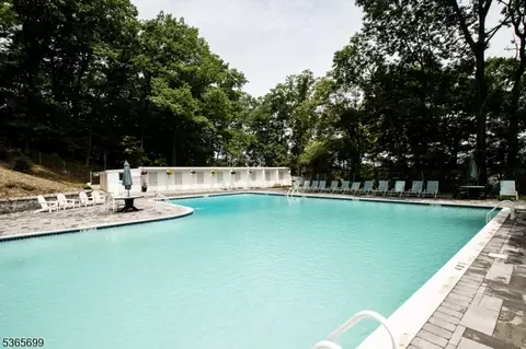 86 Troy Dr # D, Springfield, NJ 07081 photo 28