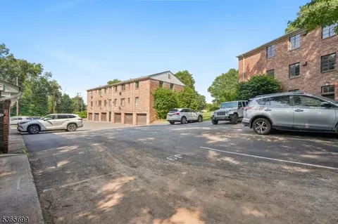 86 Troy Dr # D, Springfield, NJ 07081 photo 24