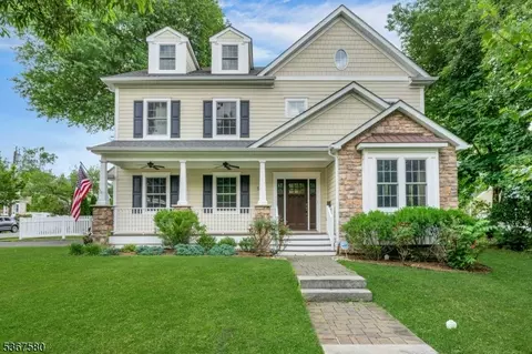 58 Hamilton St, Madison, NJ 07940