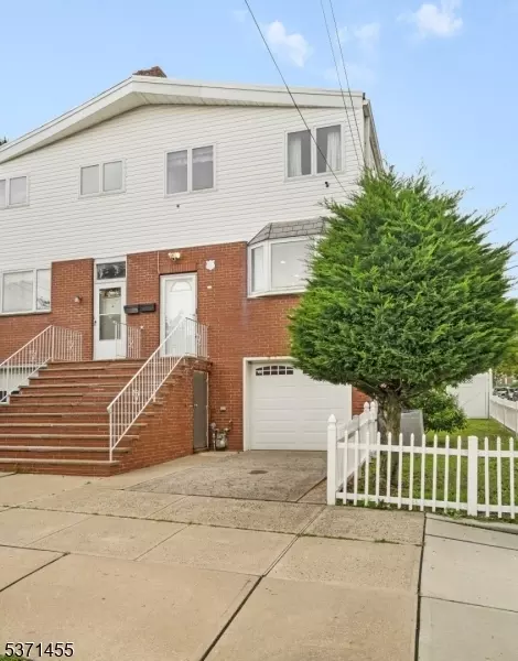 295 Water St, Perth Amboy, NJ 08861