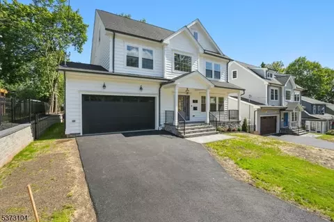 15 Collinwood Rd, Maplewood, NJ 07040