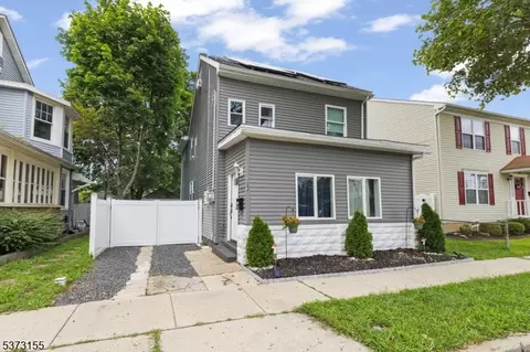 403 W Broad St, Palmyra, NJ 08065
