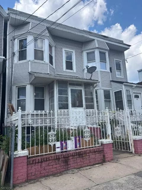 288 Summer Ave, Newark, NJ 07104