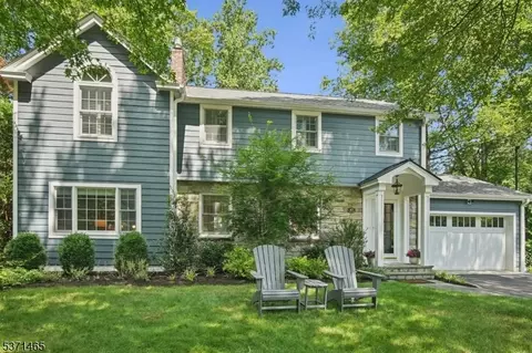 47 Parkview Ter, Summit, NJ 07901