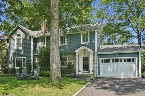 47 Parkview Ter, Summit, NJ 07901 photo 2