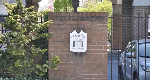 3 Iron Forge Sq #3, Pompton Lakes, NJ 07442