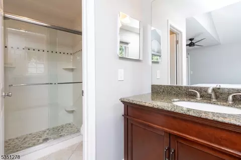 360 Wren Ln, Bedminster, NJ 07921 photo 23