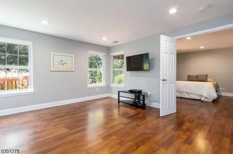 360 Wren Ln, Bedminster, NJ 07921 photo 5