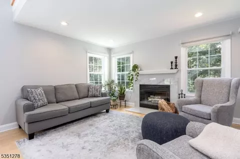 360 Wren Ln, Bedminster, NJ 07921 photo 10