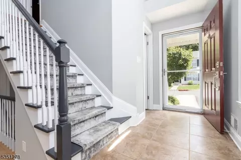 360 Wren Ln, Bedminster, NJ 07921 photo 6