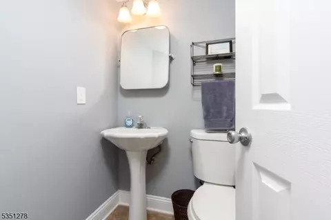 360 Wren Ln, Bedminster, NJ 07921 photo 7