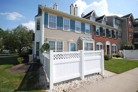 1702 Breckenridge Dr, Branchburg, NJ 08876