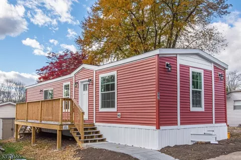 195 W Main St UNIT 22, Chester, NJ 07930