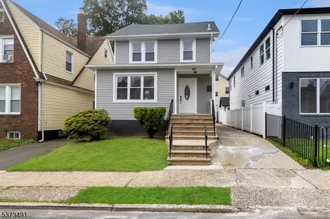 48 Ivy St, Newark, NJ 07106