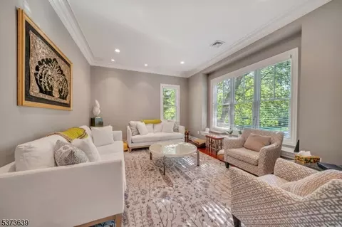 Living - 1118 Pines Lake Dr, Wayne, NJ 07470 photo 1 of 3