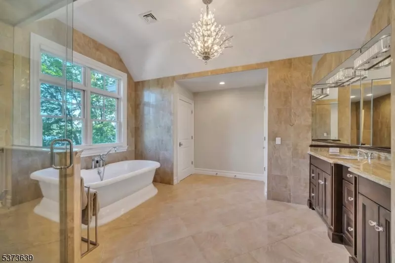 Bath - 1118 Pines Lake Dr, Wayne, NJ 07470 photo 2 of 6