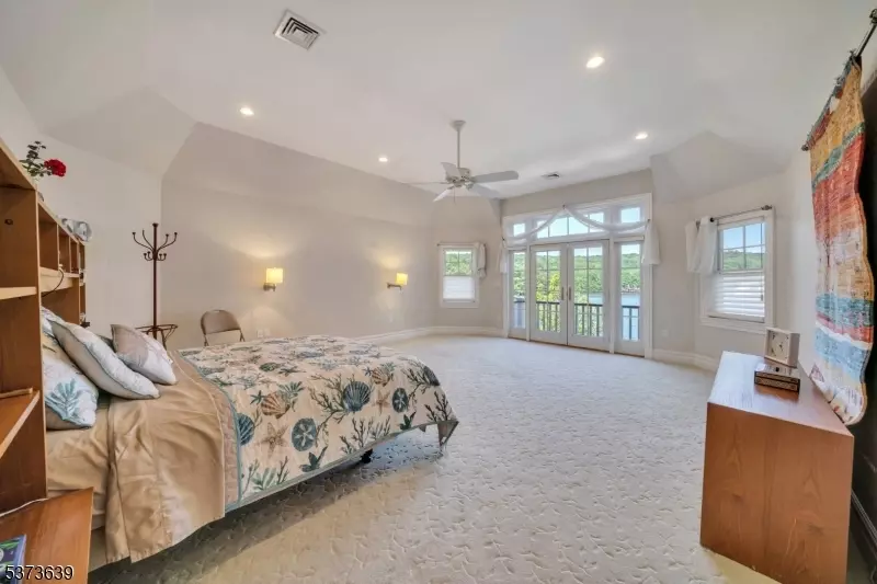 Bedroom - 1118 Pines Lake Dr, Wayne, NJ 07470 photo 2 of 10