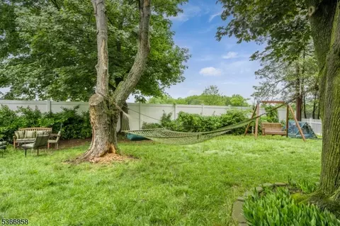 10 Harvey Ct, Summit, NJ 07901 photo 38