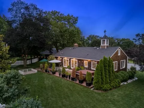 10 Harvey Ct, Summit, NJ 07901 photo 4