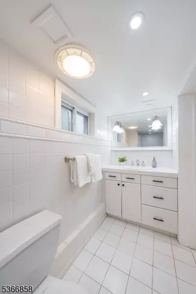 10 Harvey Ct, Summit, NJ 07901 photo 24