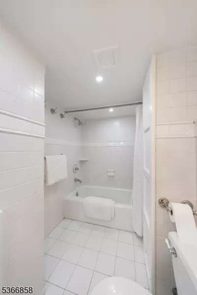 10 Harvey Ct, Summit, NJ 07901 photo 23