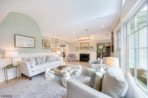 10 Harvey Ct, Summit, NJ 07901 photo 8