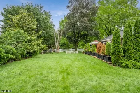 10 Harvey Ct, Summit, NJ 07901 photo 41