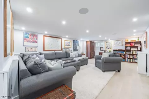 10 Harvey Ct, Summit, NJ 07901 photo 46