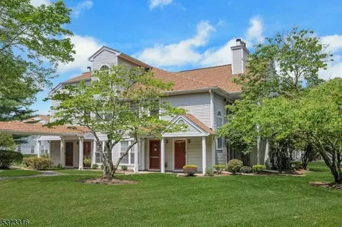 64 Homestead Ln, Lincoln Park, NJ 07035