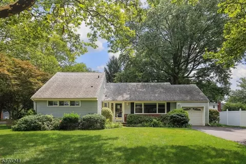 240 Roger Ave, Westfield, NJ 07090