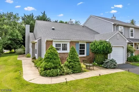 2 Mohave Path, Branchburg, NJ 08876