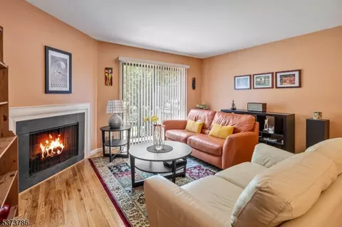 181 Long Hill Rd J-9 #9, Little Falls Twp, NJ 07424