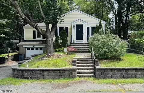 18 Frazer Rd, Denville, NJ 07834