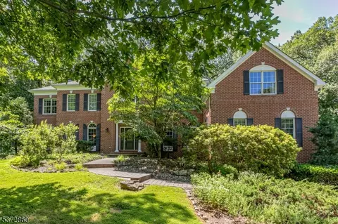 36 Concord Ln, Skillman, NJ 08558