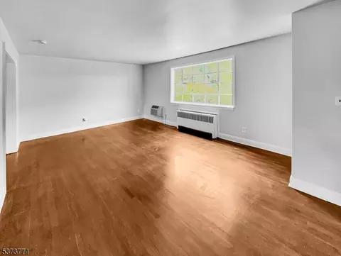 5 Troy Dr # B, Springfield, NJ 07081 photo 3