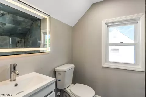 404 Edgeworth St, Middlesex, NJ 08846 photo 17