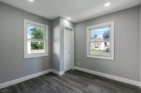 404 Edgeworth St, Middlesex, NJ 08846 photo 13