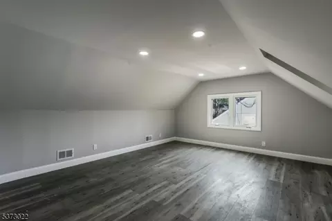 404 Edgeworth St, Middlesex, NJ 08846 photo 14